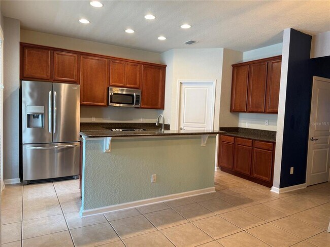 Foto del edificio - 7722 Fairgrove Ave