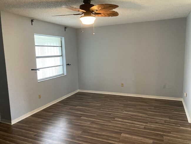 Building Photo - 2 Bed 2 Bath in Melbourne!