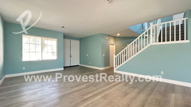 Foto del edificio - 5 Bedroom, 3.5 Bathroom Victorville Home w...