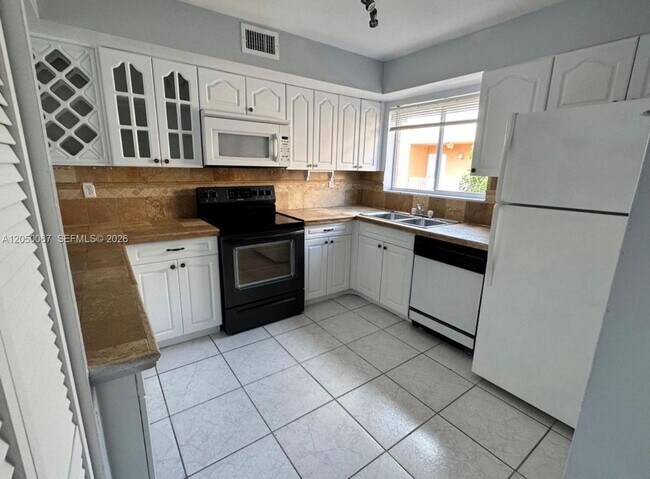 Building Photo - 14909 SW 80th St