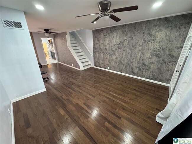 Foto del edificio - 420 E Ct St