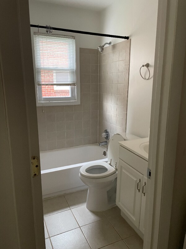 Building Photo - 2710 Fort Baker Dr SE