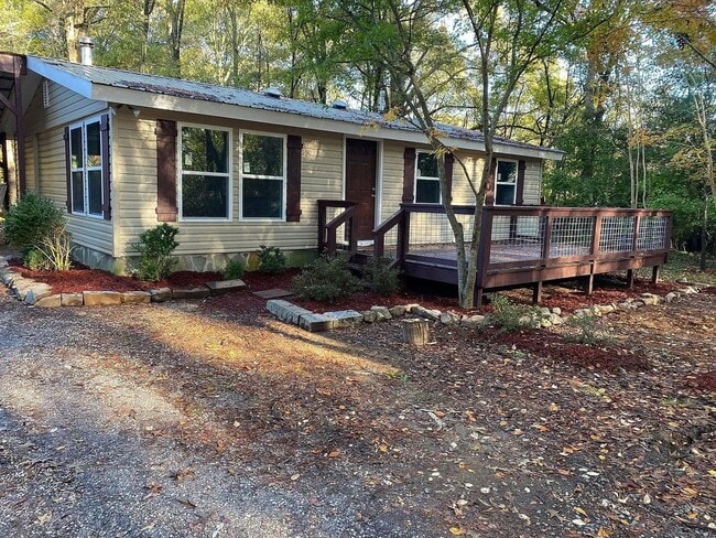 Building Photo - 142 Henry Meyer Rd