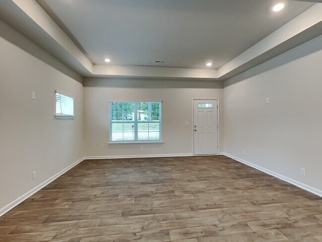 Building Photo - Coming Soon!