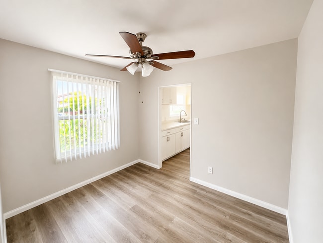 Building Photo - Completely remodeled 3bd 2ba. home in Pacific Beach ! Must see!