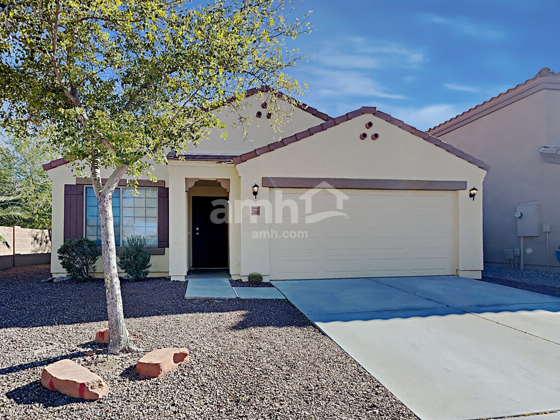 Foto principal - 23681 W La Salle St