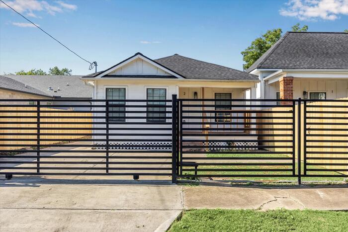 Foto principal - 2302 Sumpter St