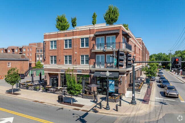 Building Photo - The Residences at Harpeth Square