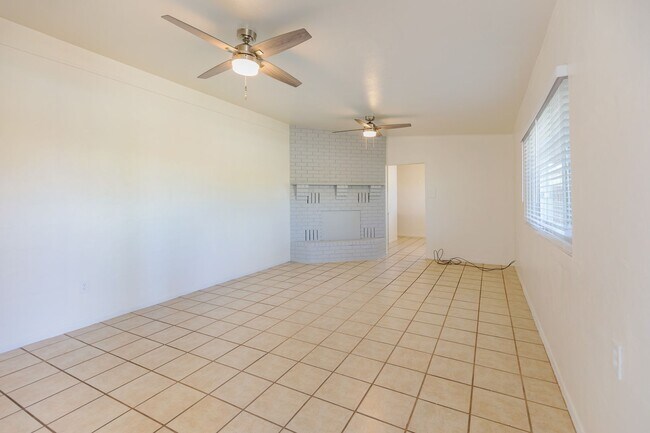 Foto del edificio - Wonderful 3 Bedroom 2 Bath Home!