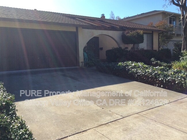 Foto del edificio - 3776 Woodleaf Ct