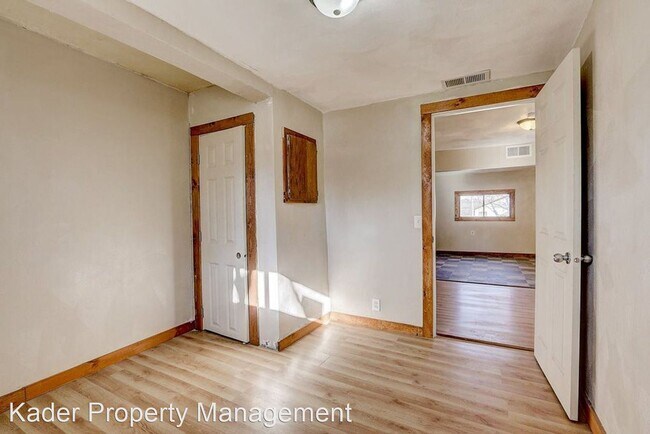 Building Photo - 3 br, 2 bath House - 218 Dawson Ave.
