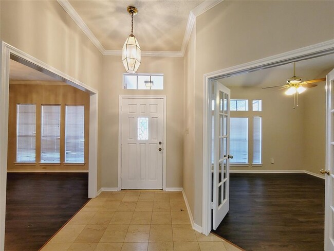 Building Photo - 16930 Scenic Lakes Way