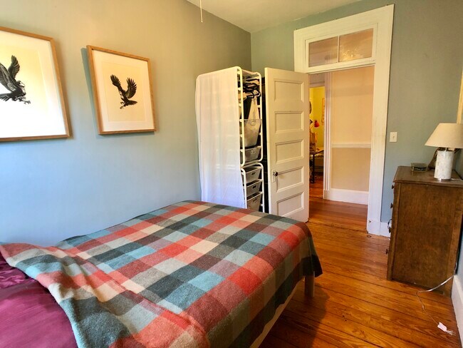 Foto del edificio - 5 Glen Rd