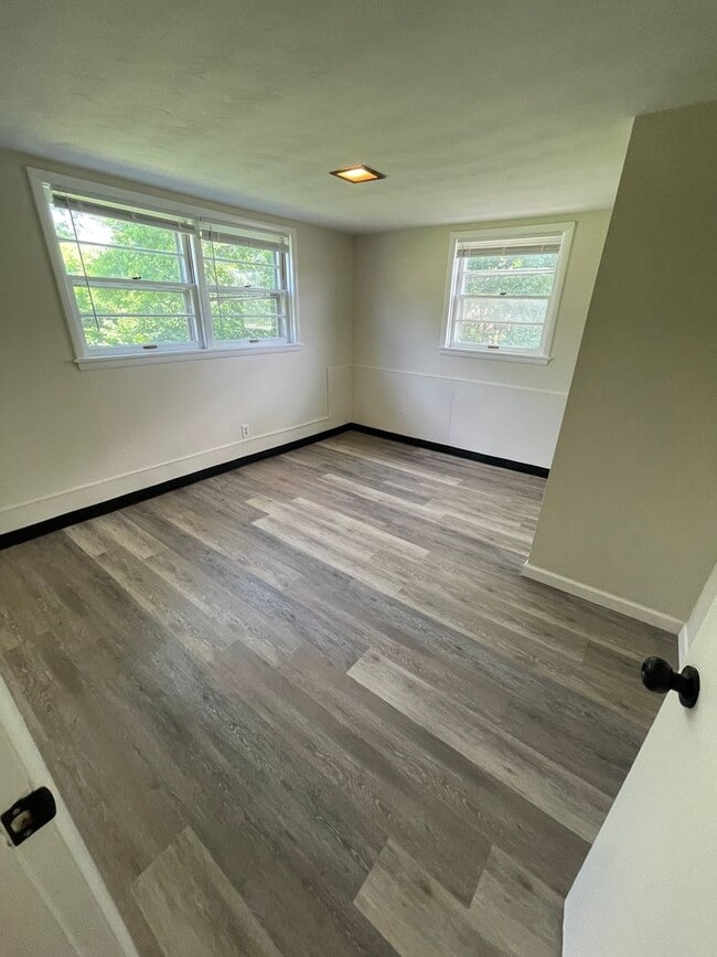 Building Photo - 2207 Clark Ln