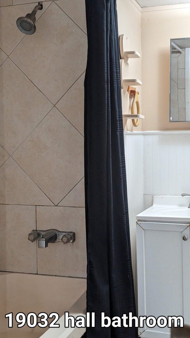 Foto del edificio - 19032 Causeway Blvd