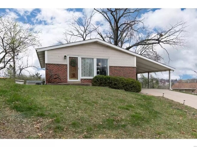 Building Photo - 527 Joshua Dr