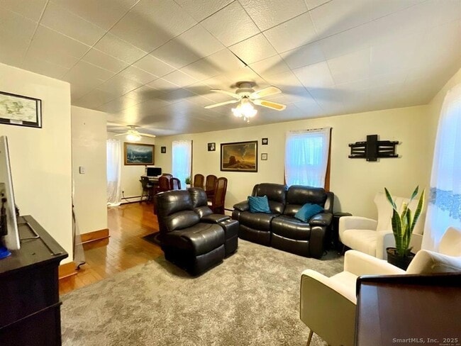 Foto del edificio - 131 Greenwood St