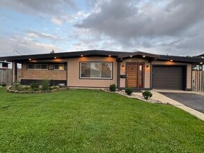 Building Photo - 5115 N Mission Dr