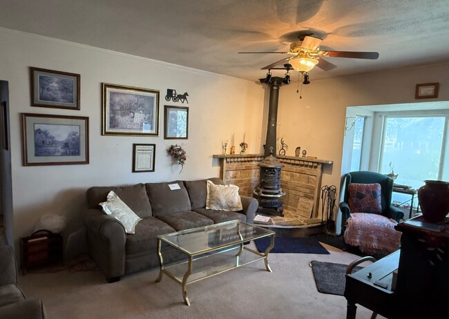Foto del edificio - Cute Lehi rambler with tons of yard space ...