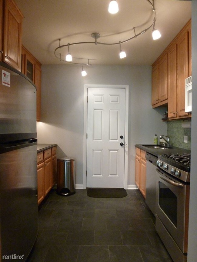 Foto del edificio - 2 br, 2 bath Condo - 716 W Buena Ave