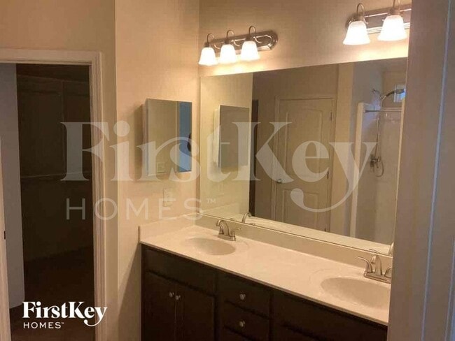 Building Photo - 436 Parkstone Dr