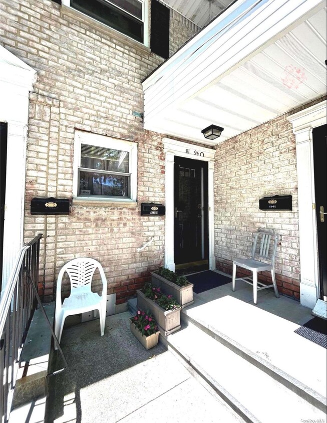 Primary Photo - 81- 94-94 Langdale St