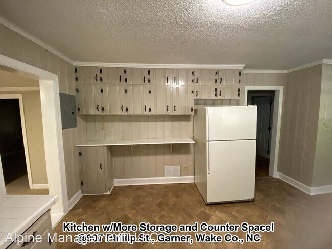 Building Photo - 4 br, 2 bath House - 907 Phillip St.