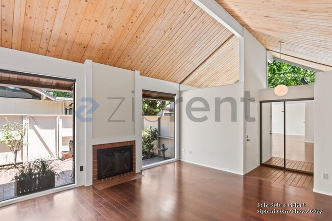 Building Photo - 715 Quetta Ave
