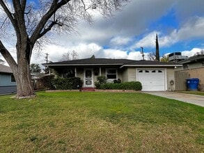 Building Photo - 1788 Camino Primavera