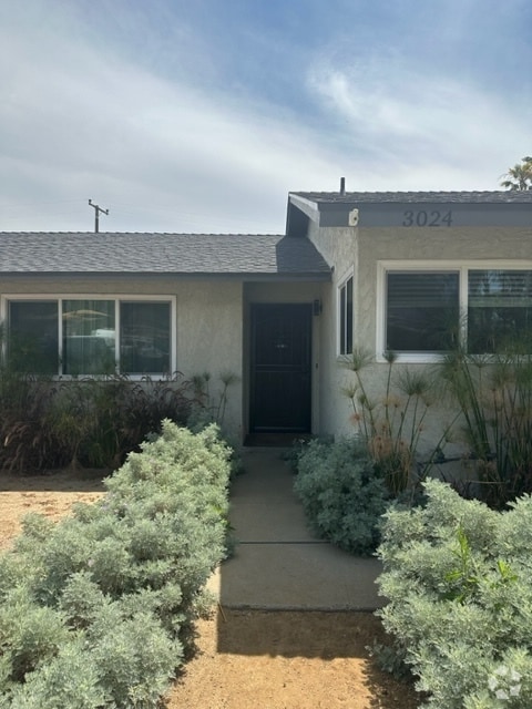 Building Photo - 3024 Berros St