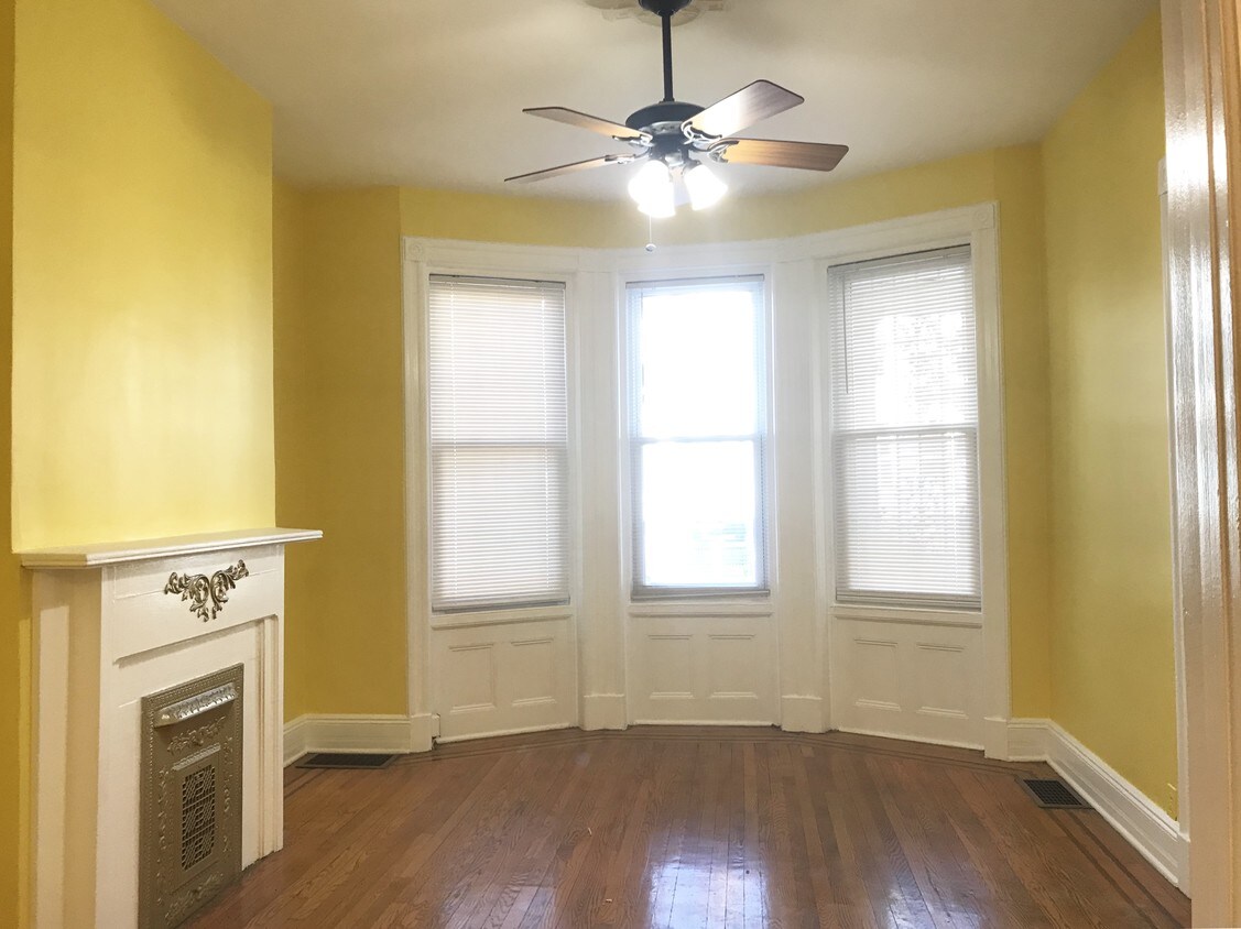 121 Magnolia Ave, Jersey City, NJ 07306 Apartments at 121 Magnolia