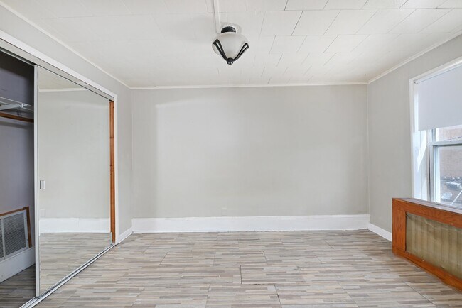 Foto del edificio - 319 5th St