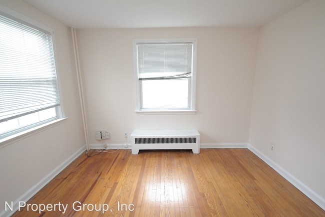 Building Photo - 314 Woodlawn Ave