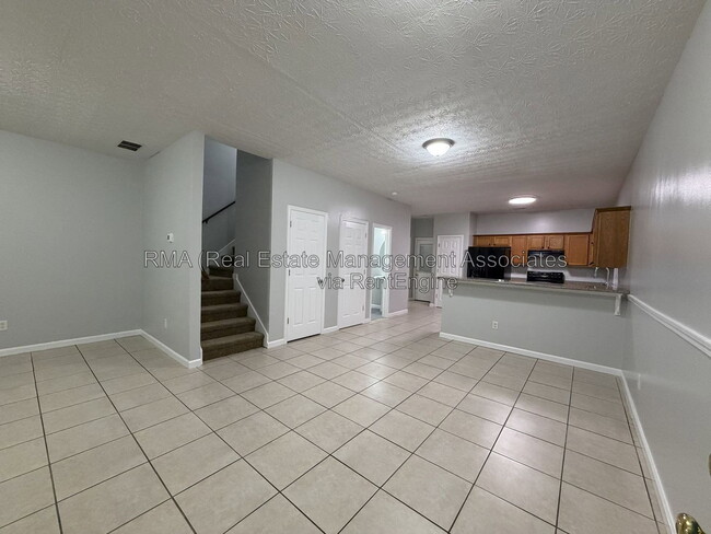 Building Photo - 1724 Carrington Dr