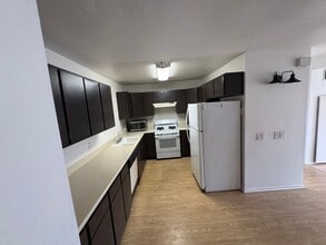 Building Photo - 24410 Crenshaw Blvd