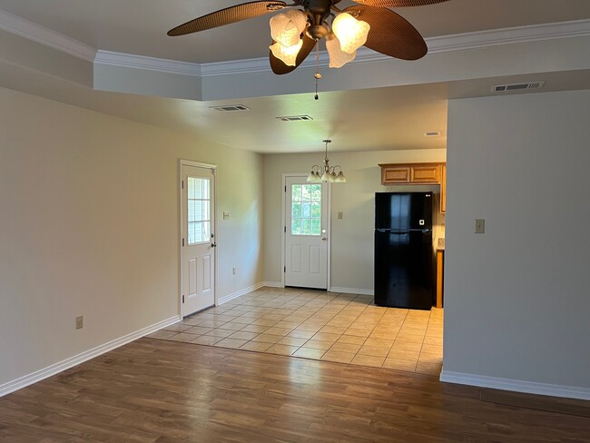 Building Photo - 16361 Blossom Ln