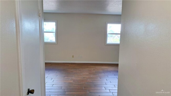 Foto del edificio - 1418 Beech Ave