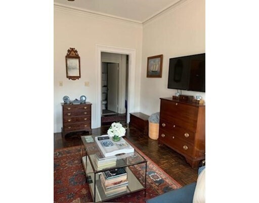 Building Photo - 27 Marlborough St