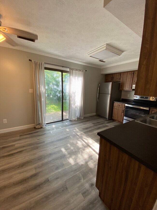 990 Northwestern Ave, WV 26505 Townhome Rentals in WV