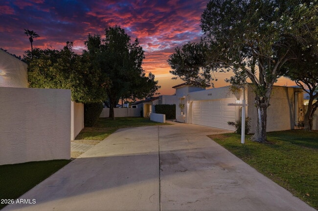 Building Photo - 7352 E Valley Vista Dr