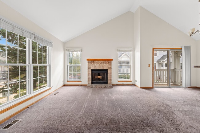 Building Photo - 992 Manchester Cir