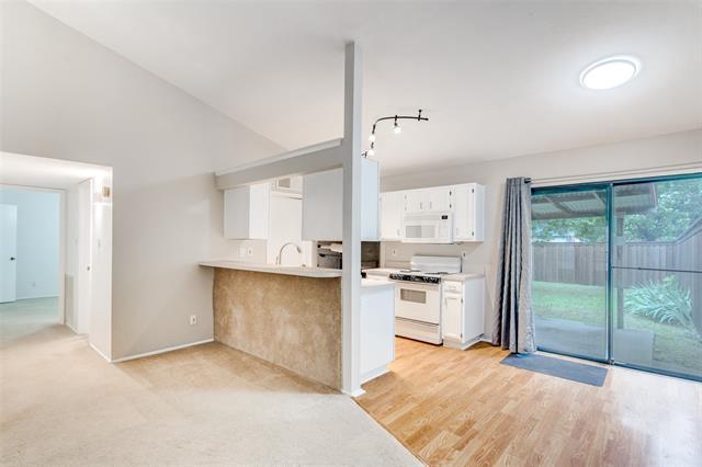 Building Photo - 536 Willow Oak Dr