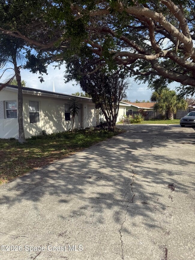 Building Photo - 140 Niemira Ave