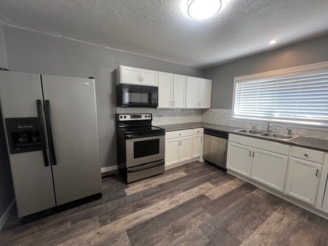 Foto del edificio - 4 Bed 1.5 Bath in Prime Bench Location!