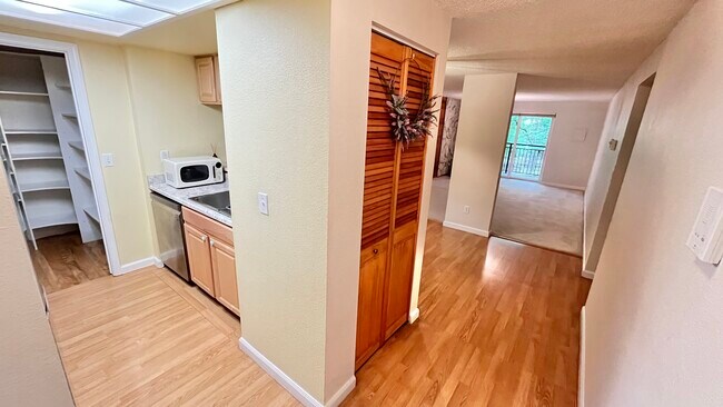 Foto del edificio - 14515 NE 32nd St
