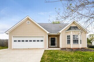 Building Photo - 204 Lee Ct