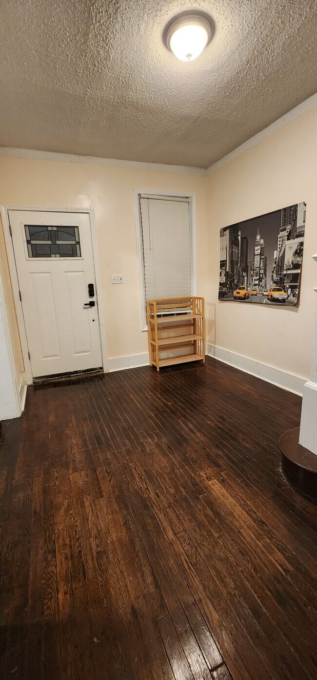 Foto del edificio - 8410 Brush St