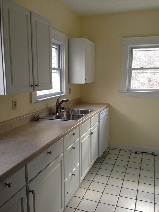 Foto del edificio - 2245 Bellfield Ave