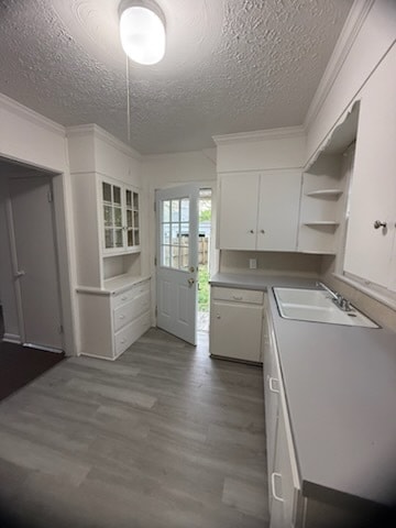 Building Photo - 1368 Roslyn Ave SW