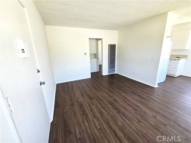 Building Photo - 123 W Lomita Ave